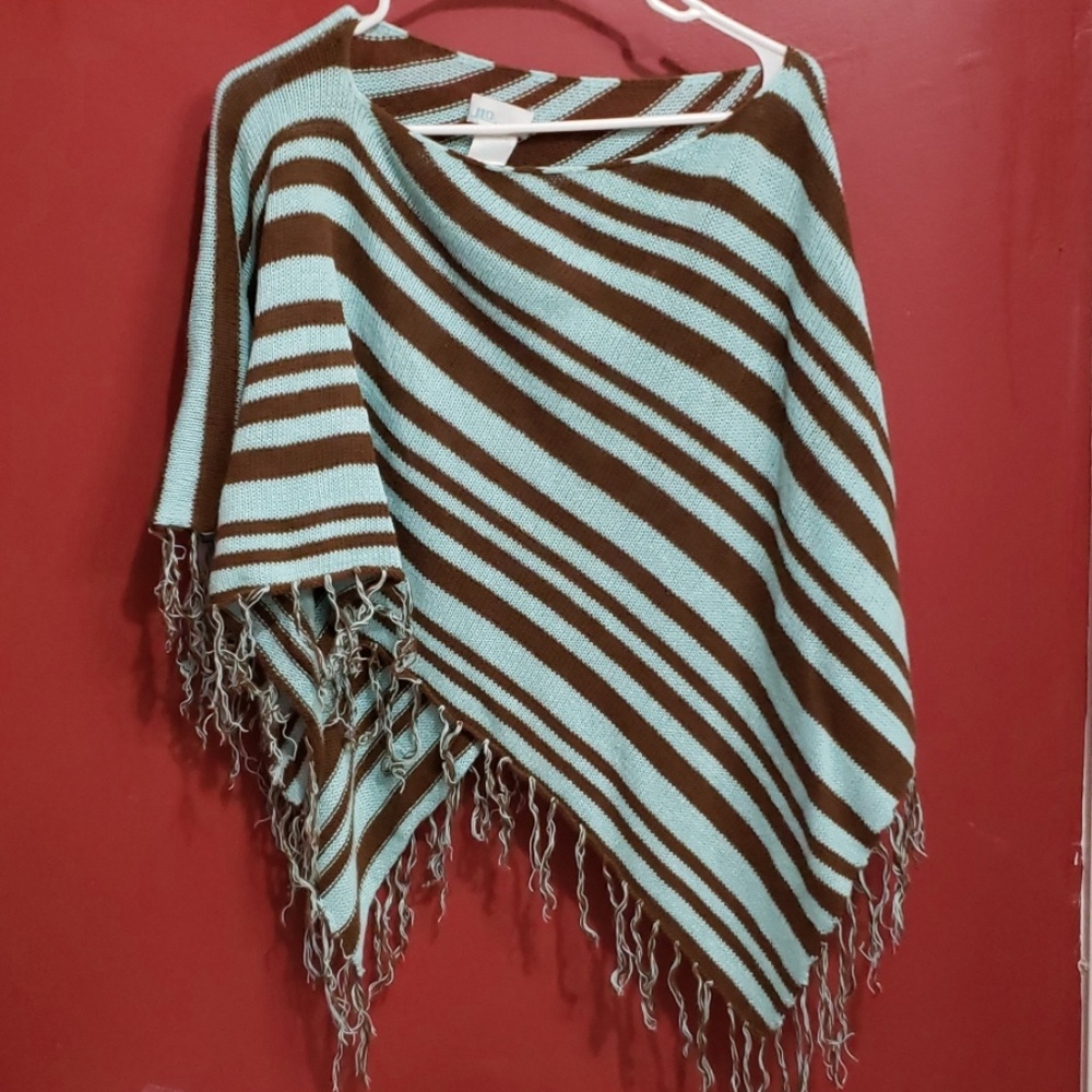 J Lo sweater poncho